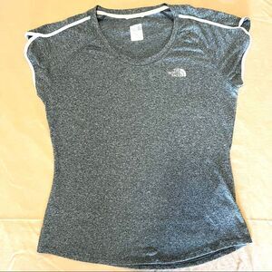 The north face t-shirt in a size medium.